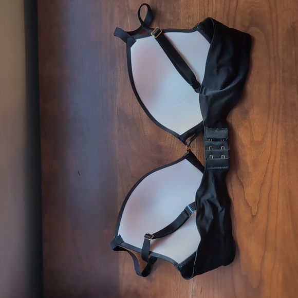 Victoria's Secret Very Sexy Low Cut Demi Black Bra 36C - Picture 2 of 3
